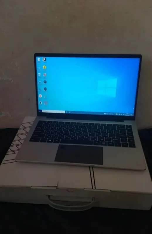 ноутбук Intel 2 ноутбук Intel 2