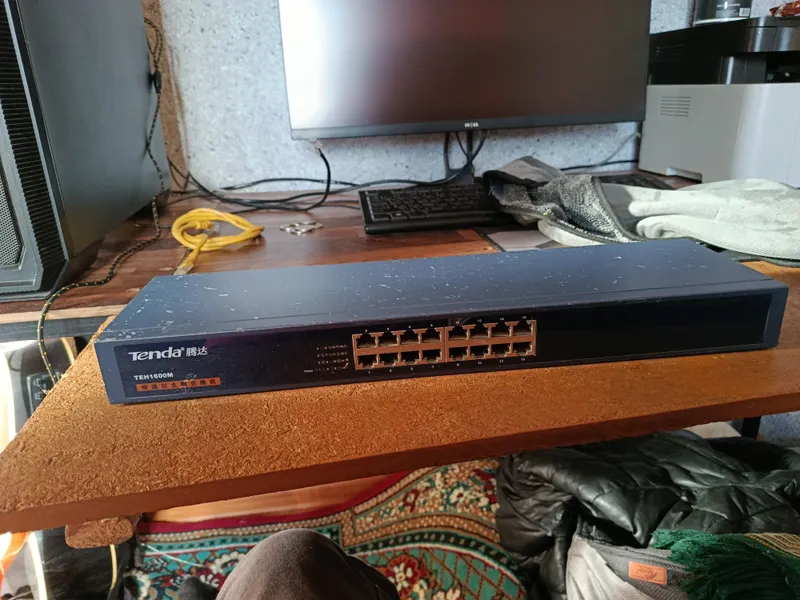 tenda Hub 16 port 2