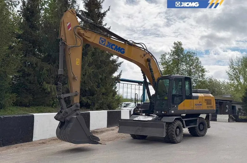 Экскаватор колесный XCMG XE210WD Объем ковша: 1 м склад — фото 1