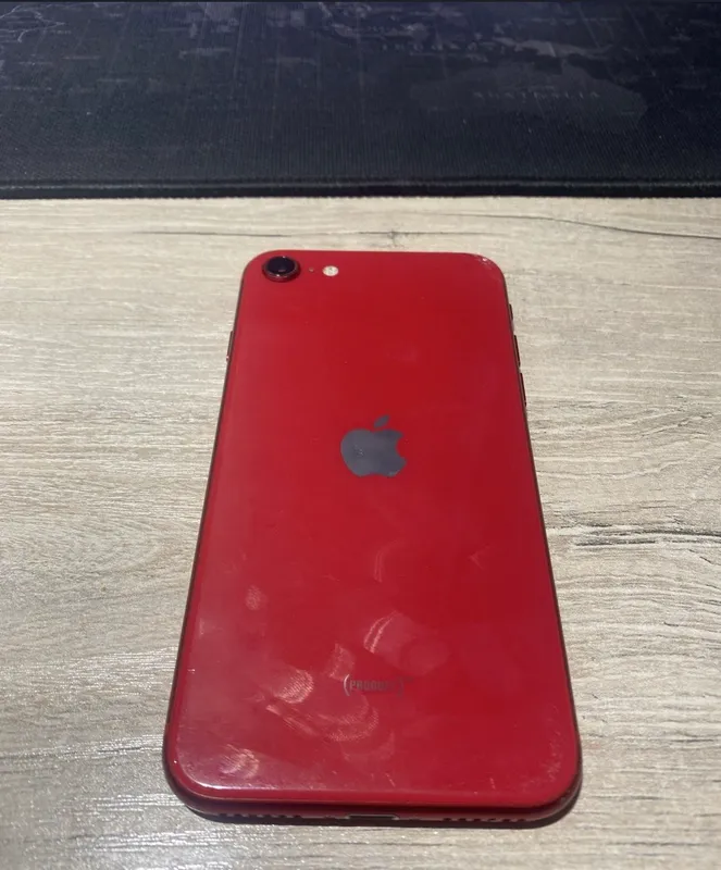 Iphone SE — фото 1