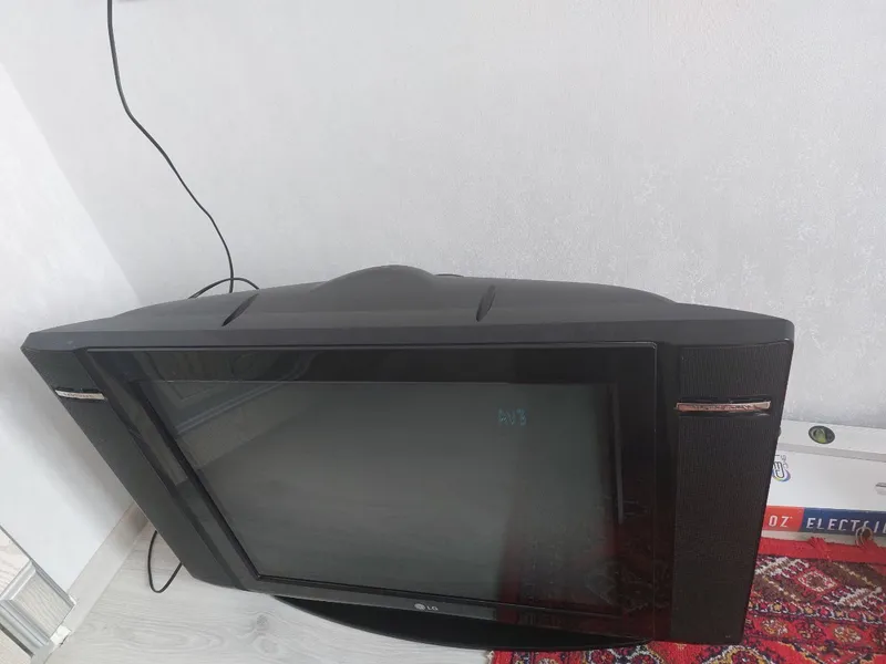 LG televizori sotiladi 3 LG televizori sotiladi 3