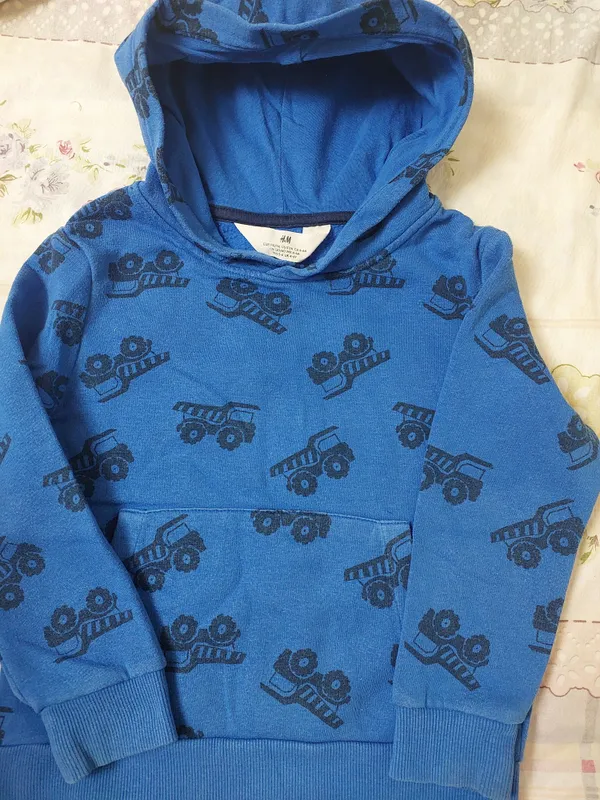 худи H&M в хорошем состоянии. 1 худи H&M в хорошем состоянии. 1