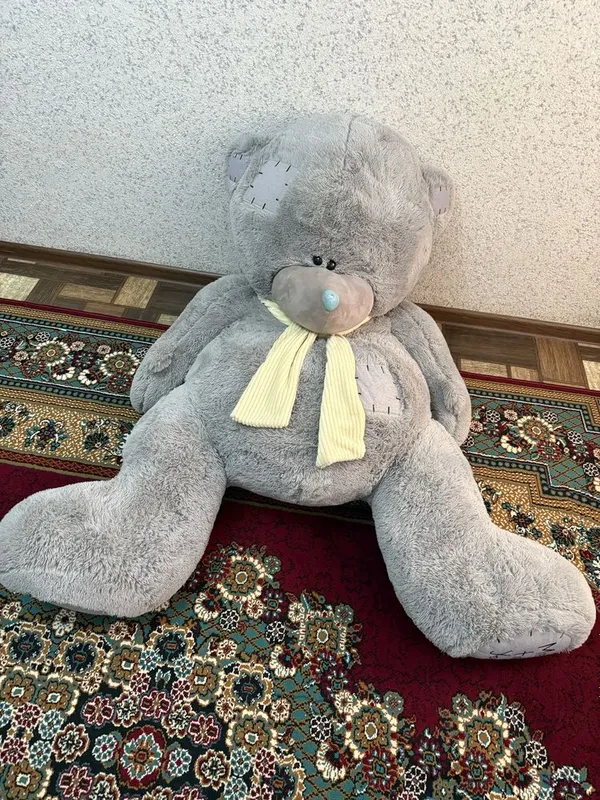 Teddy ayiq 2 metrlik holati yangi faqat oladigan tel qilsin
