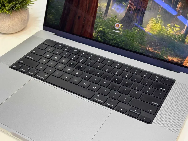 как новый MacBook Pro 16” M3 Pro/ 36Gb / 512GB Black 2 как новый MacBook Pro 16” M3 Pro/ 36Gb / 512GB Black 2