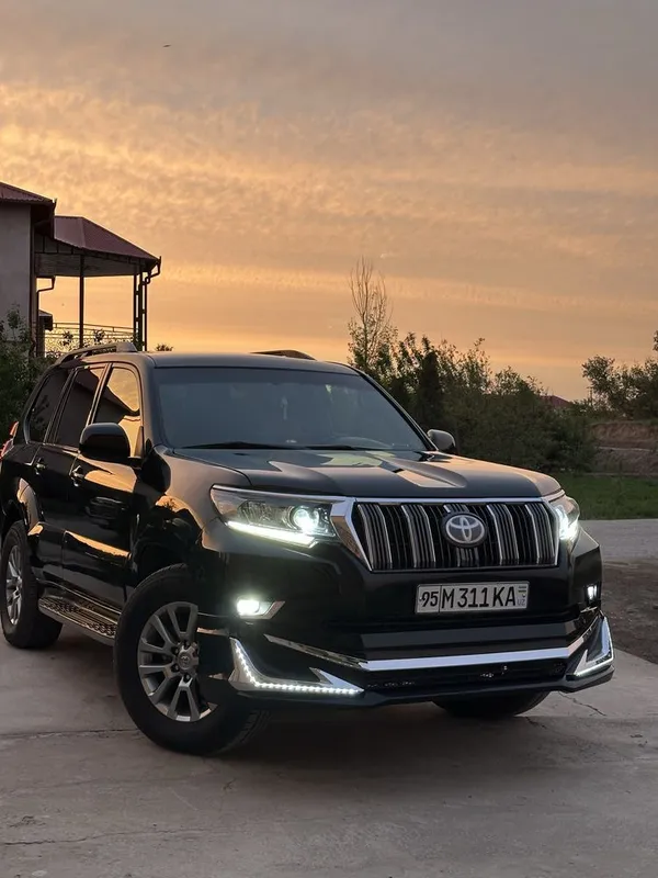Toyota Land Cruiser Prado — фото 1