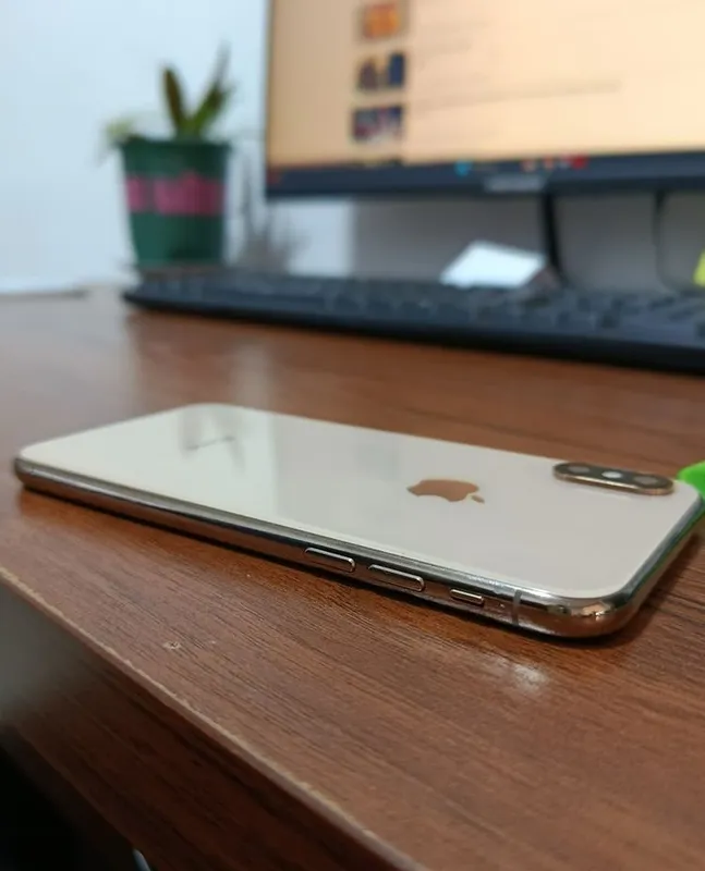 iPhone XS в идеальном состоянии 3 iPhone XS в идеальном состоянии 3
