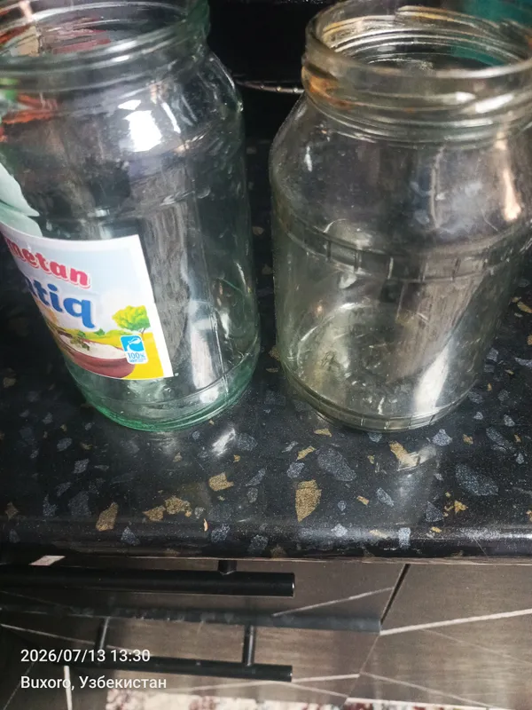 1 litrlik bankalarni sotaman 1 litrlik bankalarni sotaman