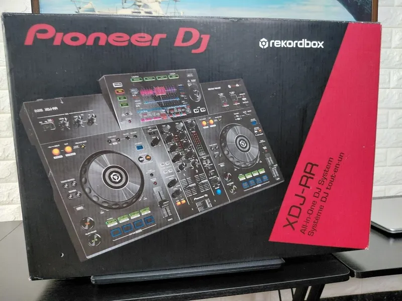 Контроллер Pioneer XDJ-RR
