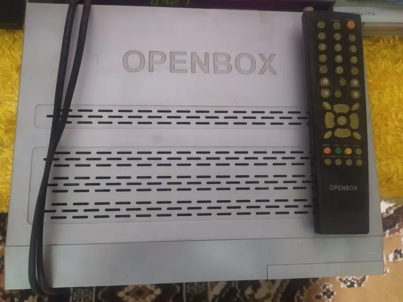 Тюнер Openbox 800 б/у