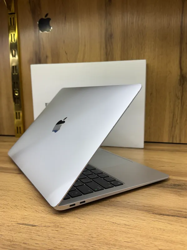 macbook air m1 13 inch 5