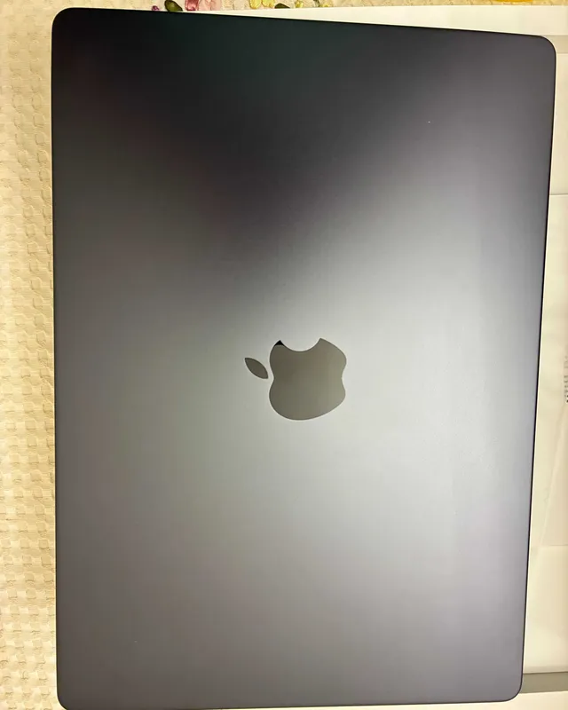 MacBook Pro 14 дюймов, M3 Pro, 18/512 2 MacBook Pro 14 дюймов, M3 Pro, 18/512 2