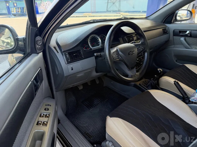 Продается автомобиль Chevrolet Lacetti 1 позиция (MT) 8 Продается автомобиль Chevrolet Lacetti 1 позиция (MT) 8