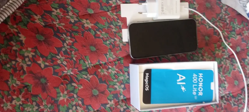 Honor 400 Lite 8/256 ГБ, серебристый 4 Honor 400 Lite 8/256 ГБ, серебристый 4