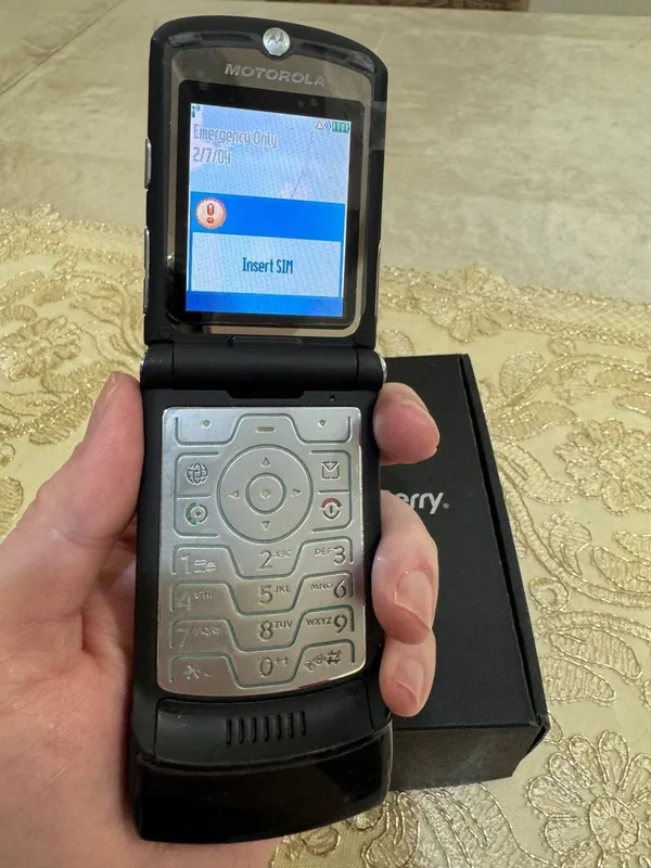 Motorola Razr V3 GSM 1SIM Реставрация Оригинал — фото 2