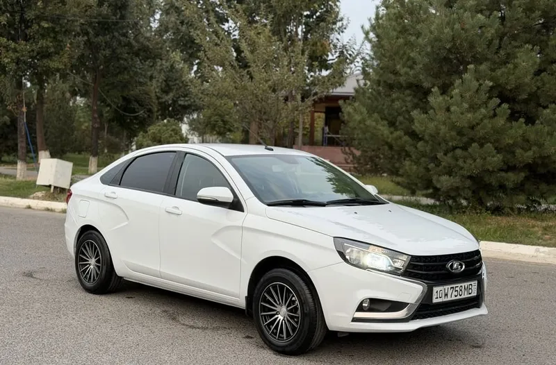 Lada Vesta 2020 1.6 mexanika luxe prestige 10 Lada Vesta 2020 1.6 mexanika luxe prestige 10