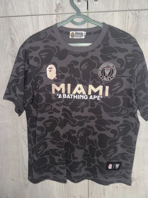 Продам футболку Интер Майами Bape