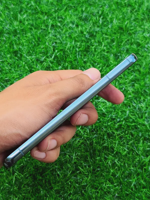 Samsung Galaxy S22 Plus 5G. Память 8/256 ГБ. Гарантия 3 Samsung Galaxy S22 Plus 5G. Память 8/256 ГБ. Гарантия 3