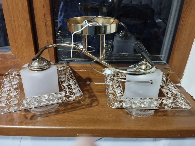 Потолочная люстра