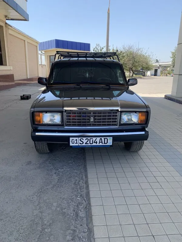 Lada 2104 sotiladi