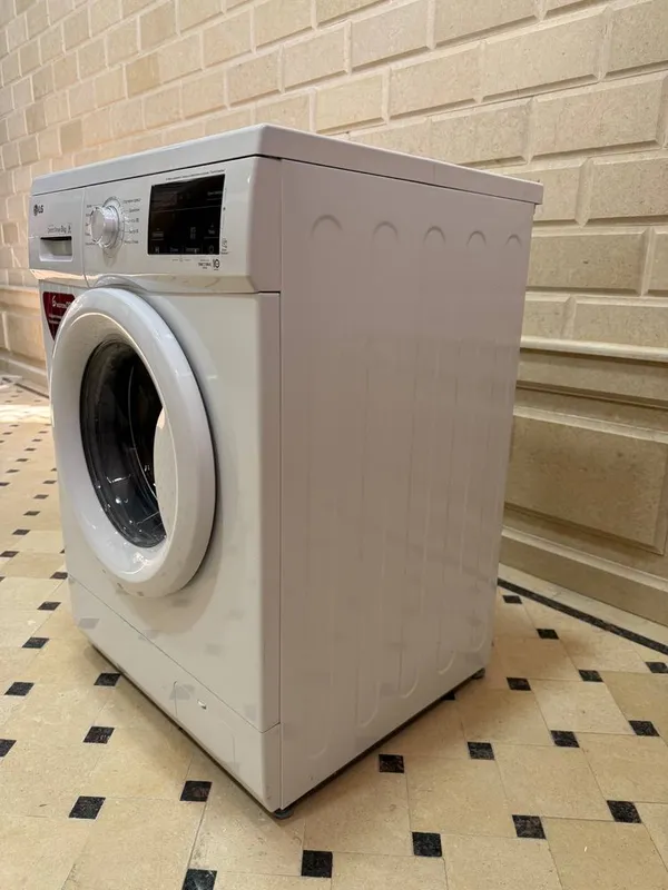 Срочно продаётся Стиральная Машина LG DD Inverter (8кг) — фото 1