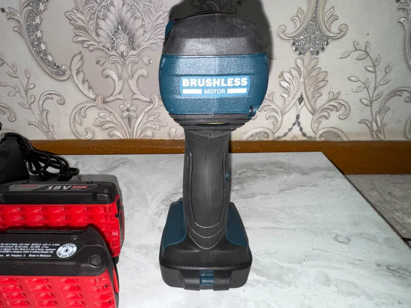 Аккумуляторный Гайковерт BOSCH GDX 18V-200 Professional 4