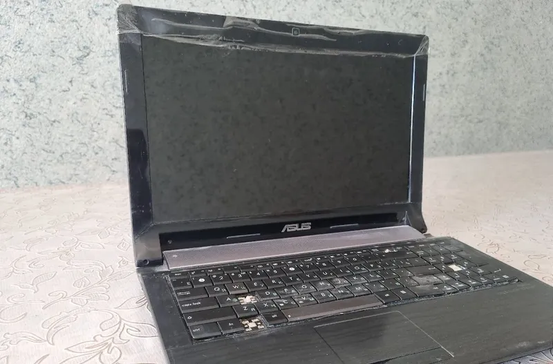 Продаётся ноутбук Asus N53T, состояние среднее 1 Продаётся ноутбук Asus N53T, состояние среднее 1