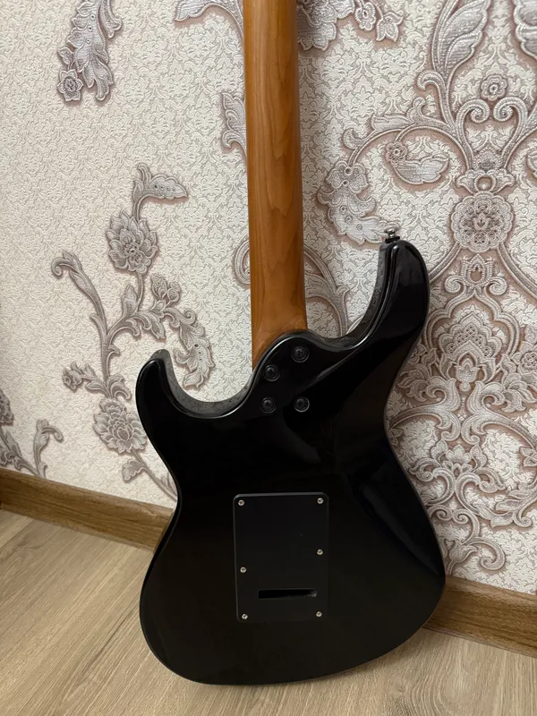 G'ilof bilan deyarli yangi Cort G250SE gitara 6