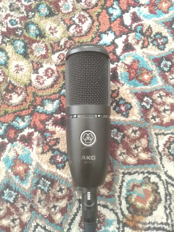 Akg P120 micrafon konnekt 6 zvukavoy karta 2 Akg P120 micrafon konnekt 6 zvukavoy karta 2