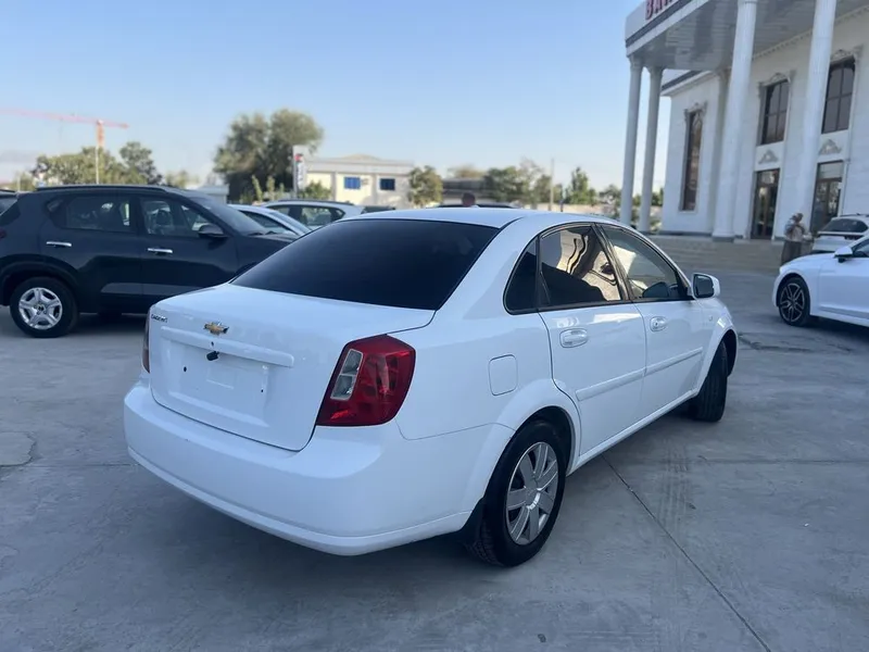 Chevrolet Gentra MT 4 Chevrolet Gentra MT 4