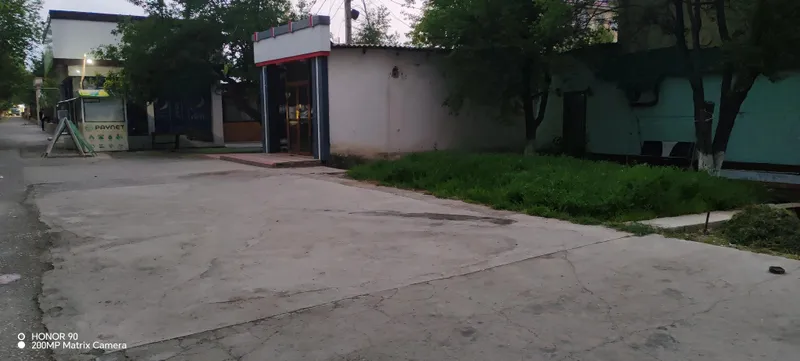 magazin sotiladi buzilmedigan joy muljal 5 maktab