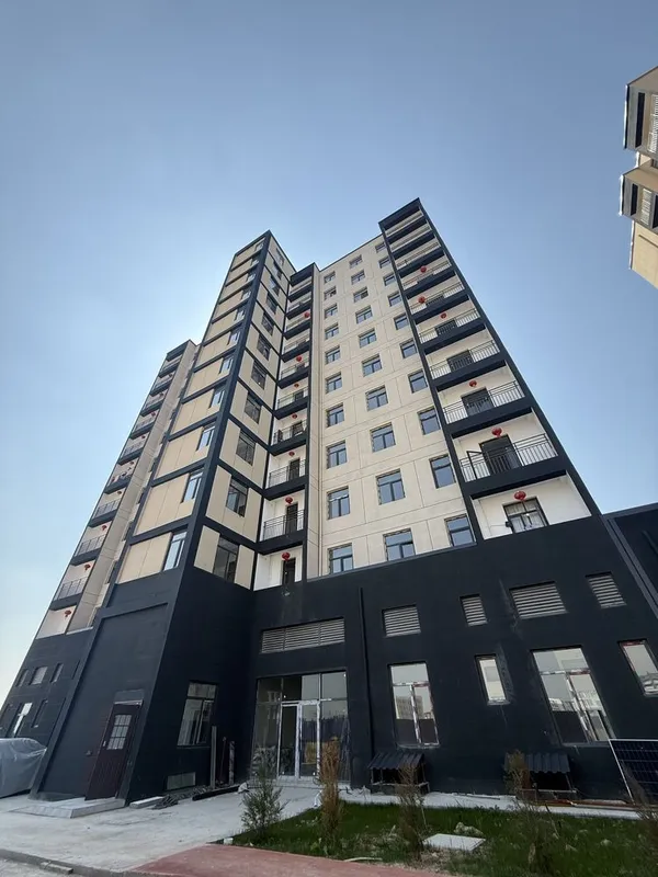 Nurafshonda novostroyka shartnomasi sotiladi