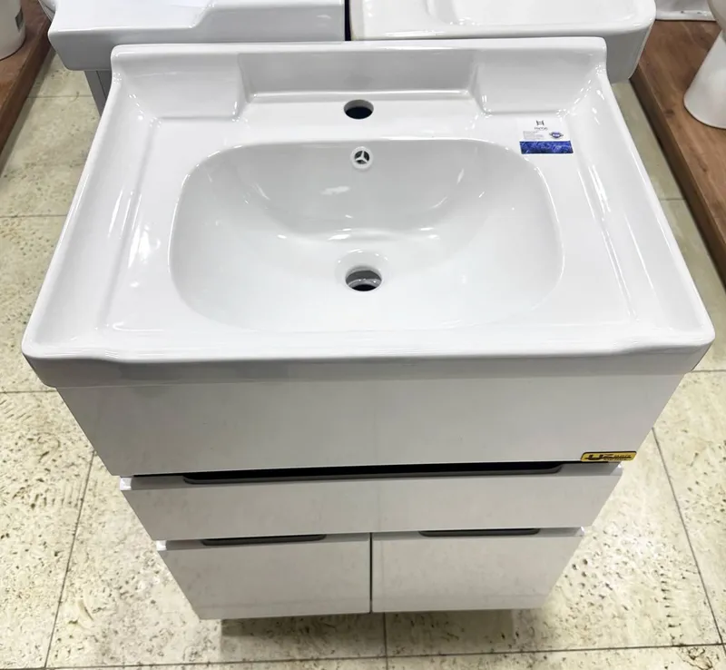 Tumbali rakvina Made in China