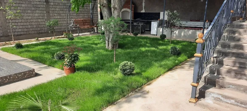 Oqtosh dacha,yangi qurilgan oilaviy dacha.