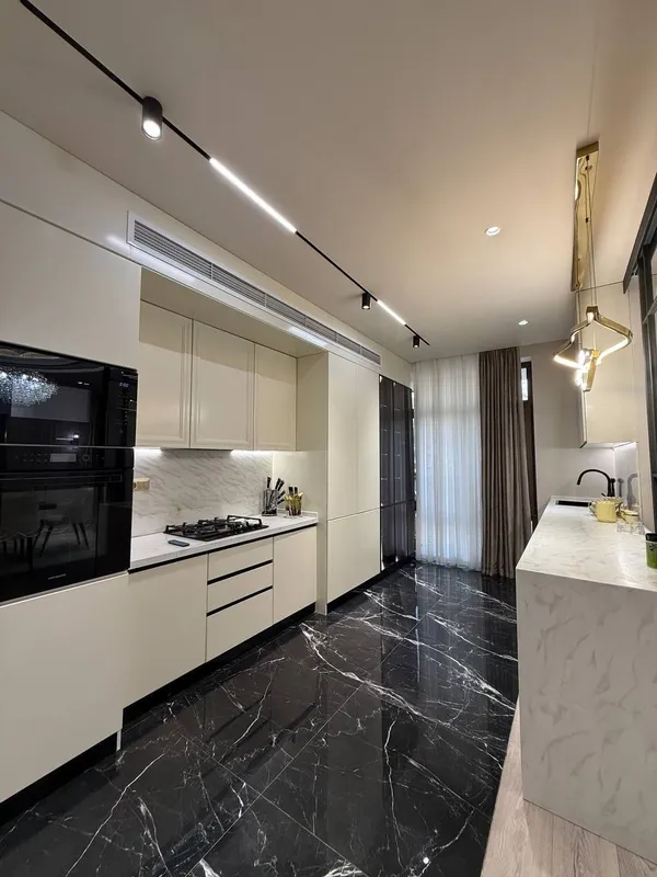 Срочно Сдаётся Urban Story Oq Saroy 4-комн 2-санузел 130м2 авторский р 5