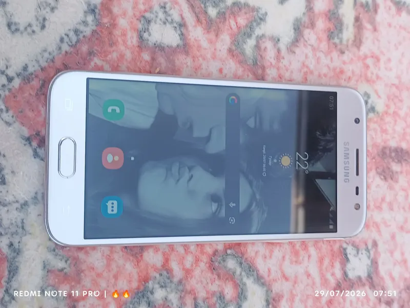 Galaxy J330 1