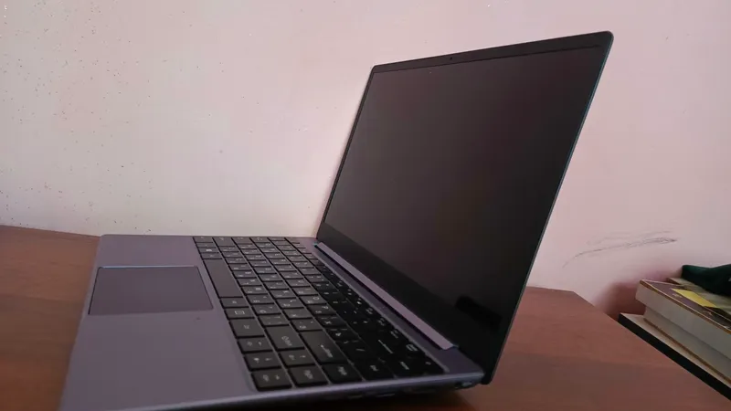 ninkear 11th Gen Intel(R) Core i7-11390H  3.40GHz 4