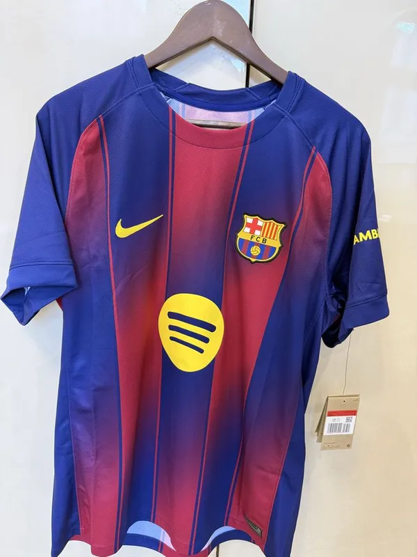 Оригинальная форма Барселоны Nike Stadium 25/26 1 Оригинальная форма Барселоны Nike Stadium 25/26 1