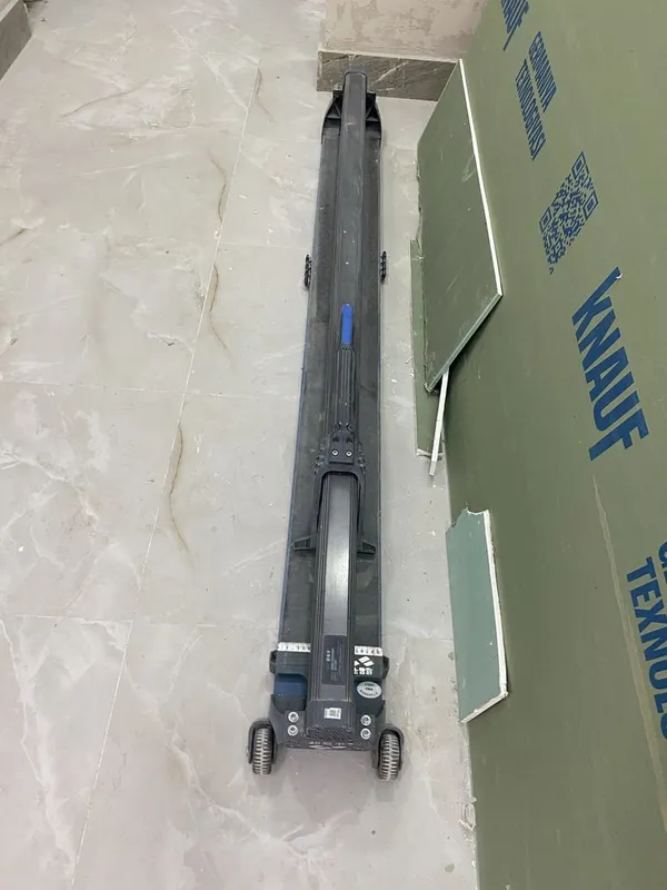 Plitkarez 1.80m uzunligi 2 metr bolish narxi 200$