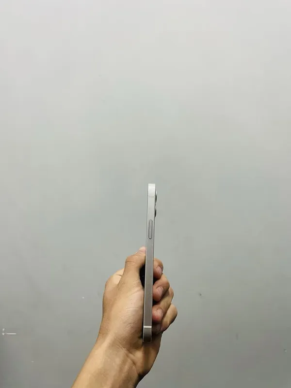 Iphone 12. 3 Iphone 12. 3