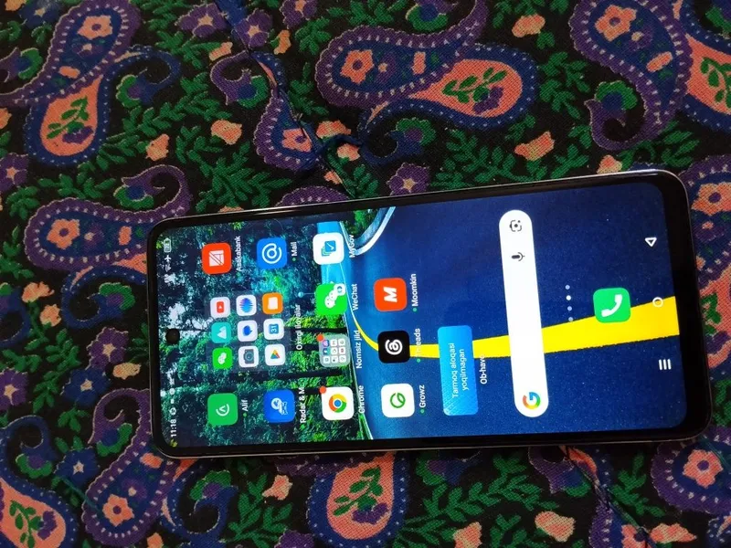 Infinx shu telefon sotiladi arzon 2