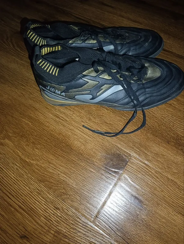Sarkanoshka joma, koja, 41 razmer. 1