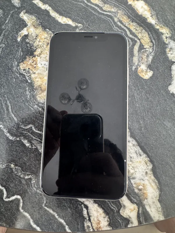 iphone 11 - 64GB 100%