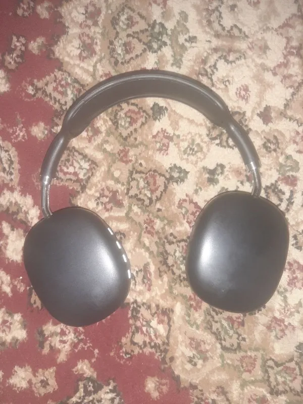 P9 naushnik zori