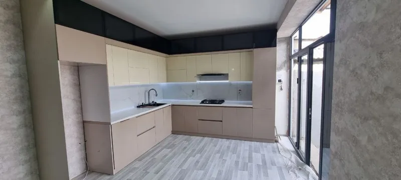 Kattej sotiladi 4 xona