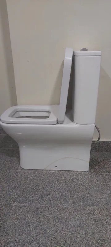 Продаётся унитаз 3 Продаётся унитаз 3