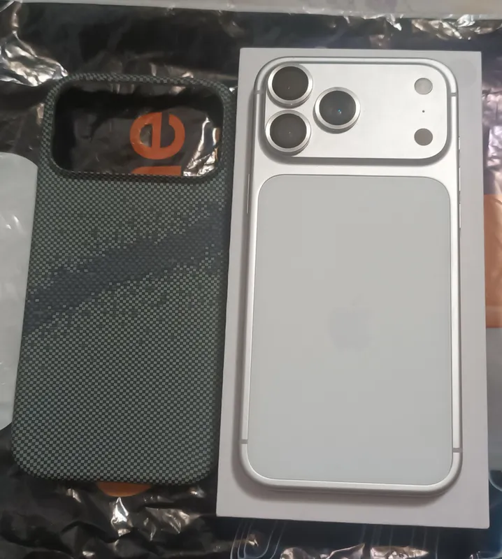 iPhone 17 Pro Max срочно продаётся, люкс 3 iPhone 17 Pro Max срочно продаётся, люкс 3