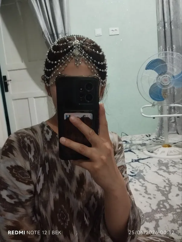 Juda chiroyli diadema