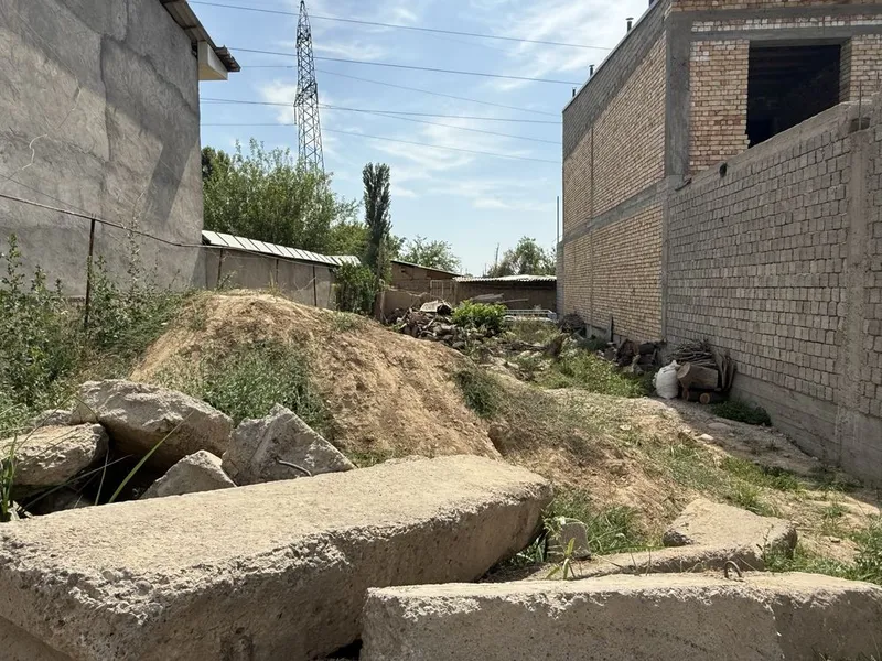 Tashgresda srochna yer sotiladi narxi kelishiladi — фото 2