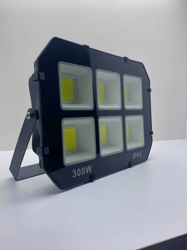 Светодиодные LED Прожекторы по Оптовым ценам |LED yorug'lik chiroqlari 4 Светодиодные LED Прожекторы по Оптовым ценам |LED yorug'lik chiroqlari 4