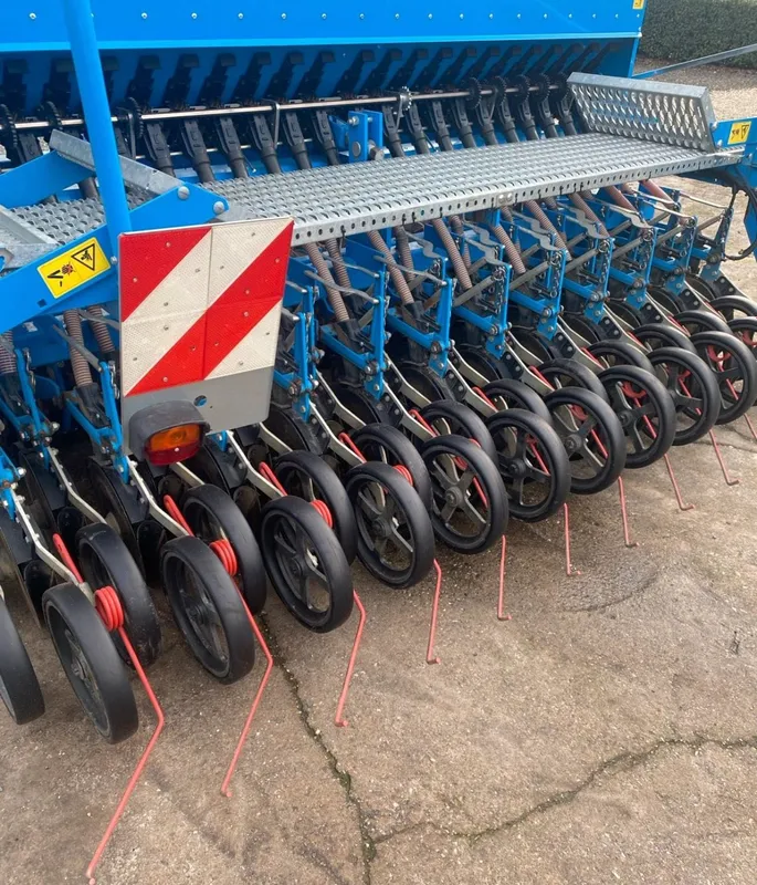 Lemken Saphir 7 Selka Claas Arion, John Deere, Case Puma — фото 3